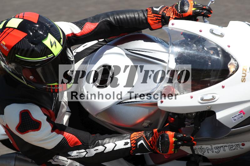 /Archiv-2022/40 18.07.2022 Plüss Moto Sport ADR/Freies Fahren/2